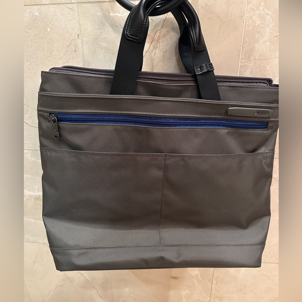 Tumi Lap Top Carry on- Fits Roller Bag